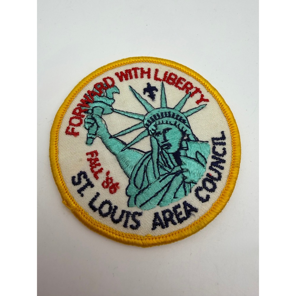 Vintage BSA St Louis Area Council Forward With Liberty Fall 86 Patch Statue Lady